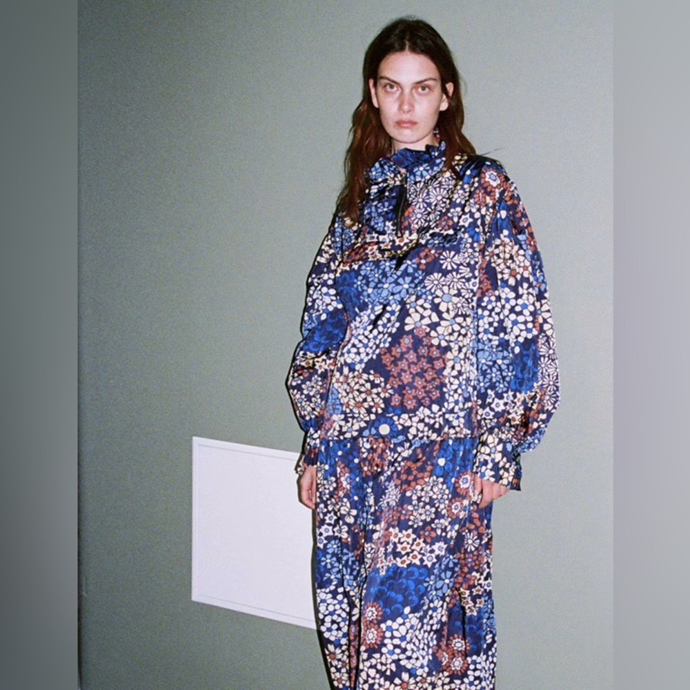 SEA Floral Patterned Dress with Ruffled Collar - Picture 2 of 5